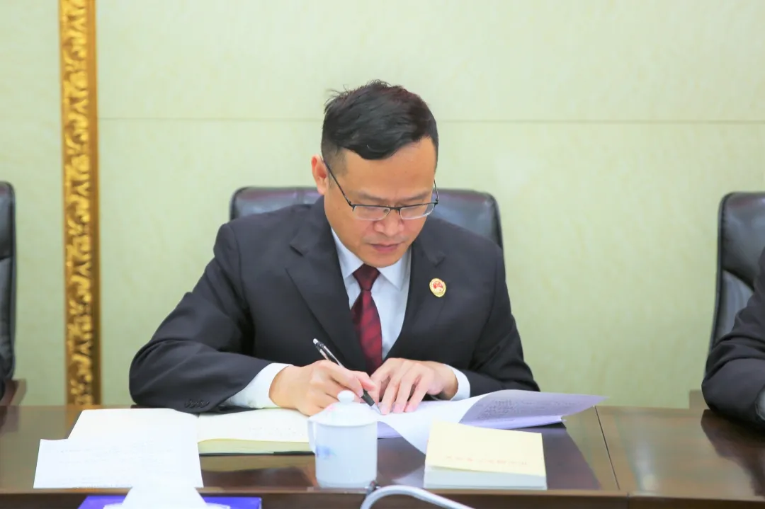 队伍教育整顿|藤县检察院开展党史学习教育整顿读书会