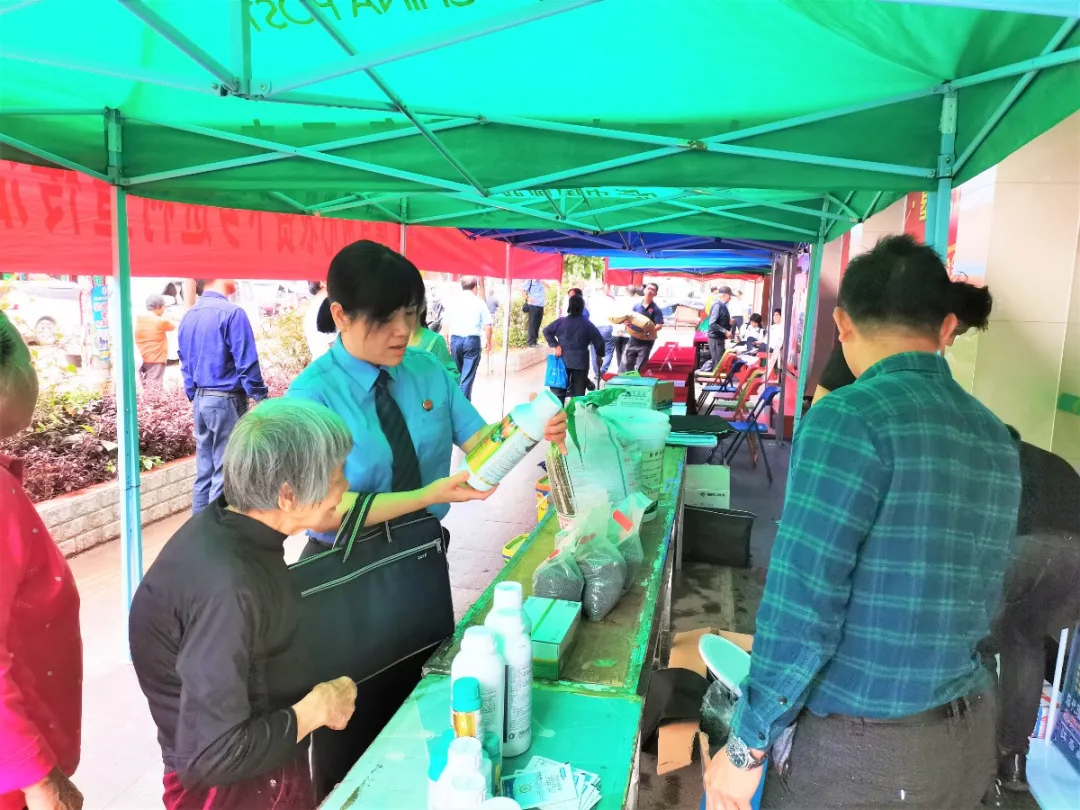 我为群众办实事|放心农资下乡,积极普法护春耕