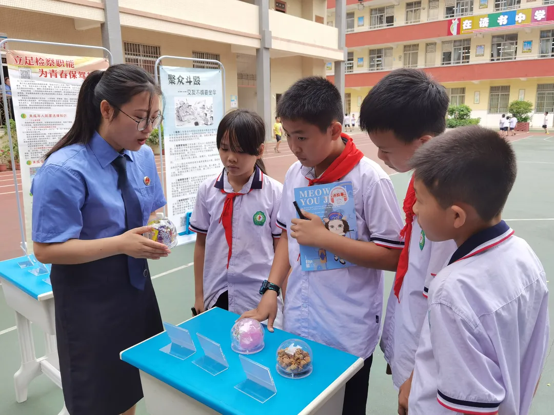 我为群众办实事|“童心向党,检爱同行”——法治进校园之潭津中心校站