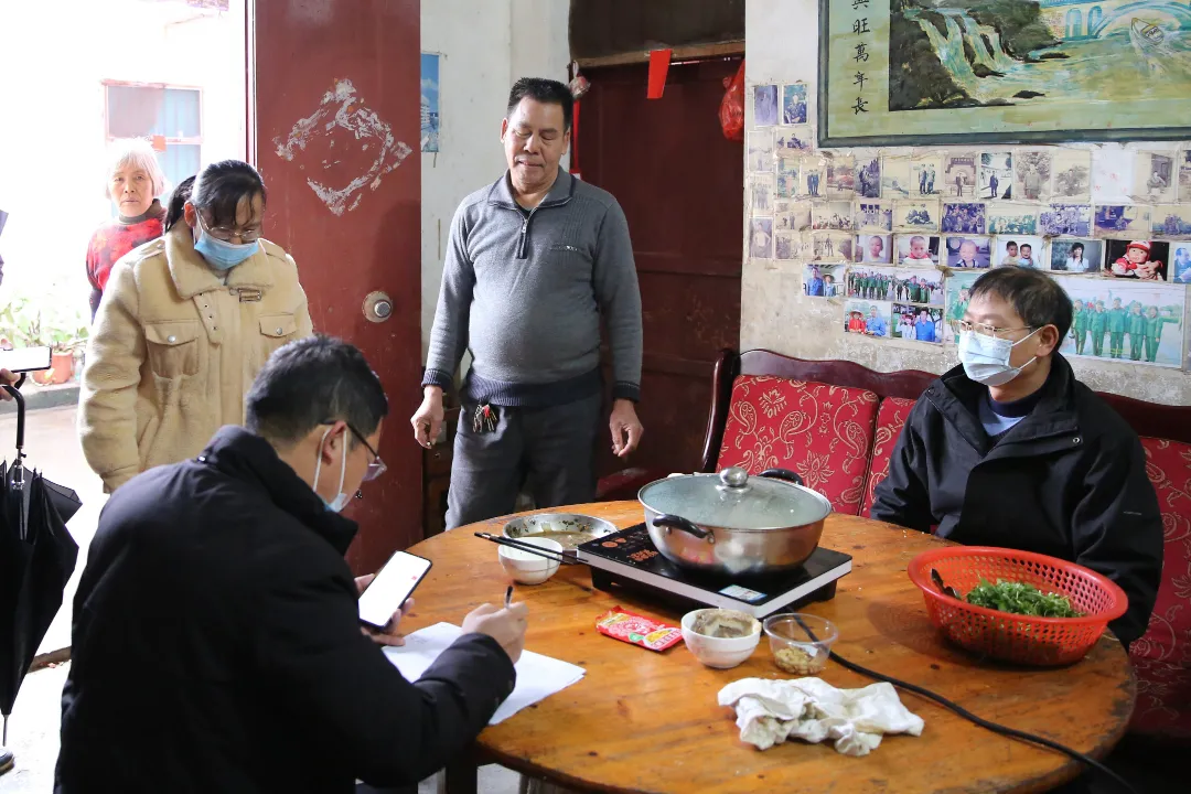 <藤检微第719期>我为群众办实事｜风雨路上的检察蓝防疫护卫