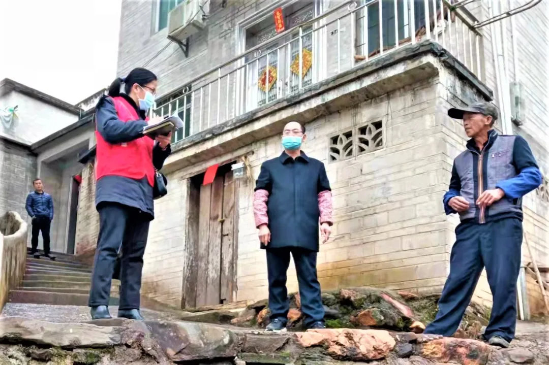 <藤检微第719期>我为群众办实事｜风雨路上的检察蓝防疫护卫