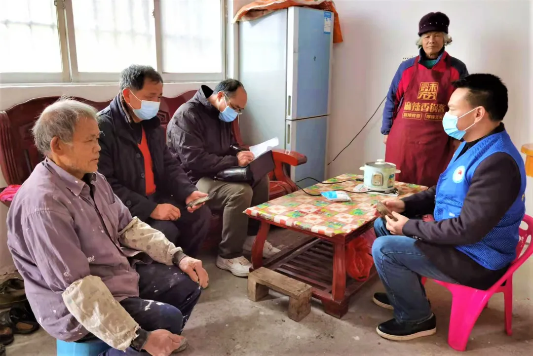 <藤检微第719期>我为群众办实事｜风雨路上的检察蓝防疫护卫