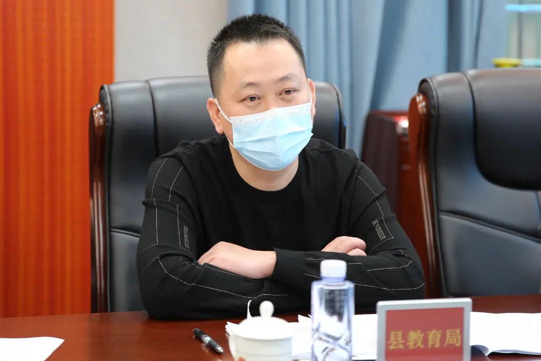 <藤检微第742期>藤县检察院召开加强落实侵害未成年人案件强制报告制度座谈会