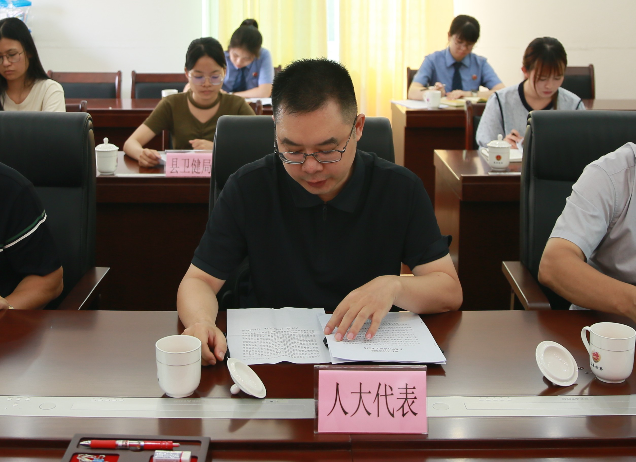 人大代表张铭彬在座谈会上交流发言.JPG